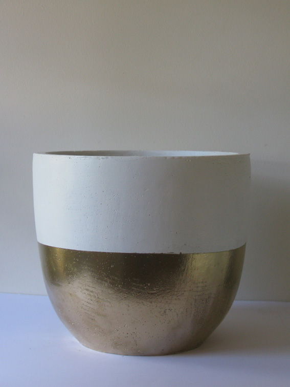 Gold-cup-pot-medium