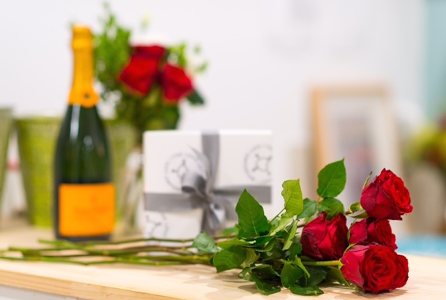 WIN A LUXE PROSECCO HAMPER FROM THE LOVE LETTERY