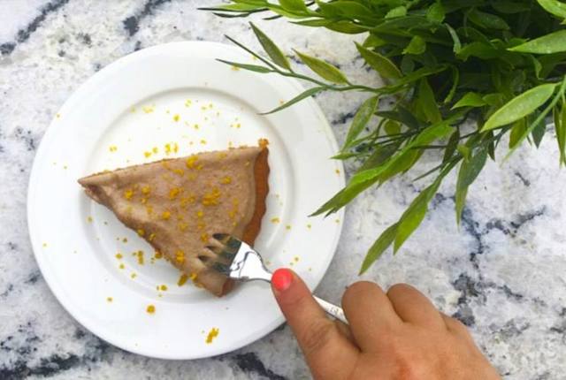 Amelia’s orange and almond cake with raw cashew butter icing