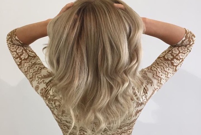 Win a style from the Fresh Hair & Body Blow Dry Station for you + your bestie