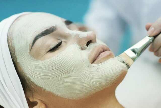 XMAS GIVEAWAY: WIN TWO PEVONIA ESSENTIAL AROMA FACIALS AT DIVINE REJUVENATION!