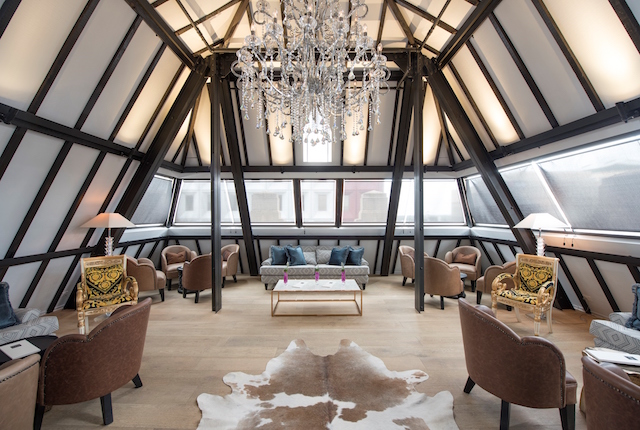 XMAS GIVEAWAY: WIN TWO TICKETS TO NEW YEARS EVE ON THE ROOFTOP BAR AT THE MAYFAIR HOTEL!
