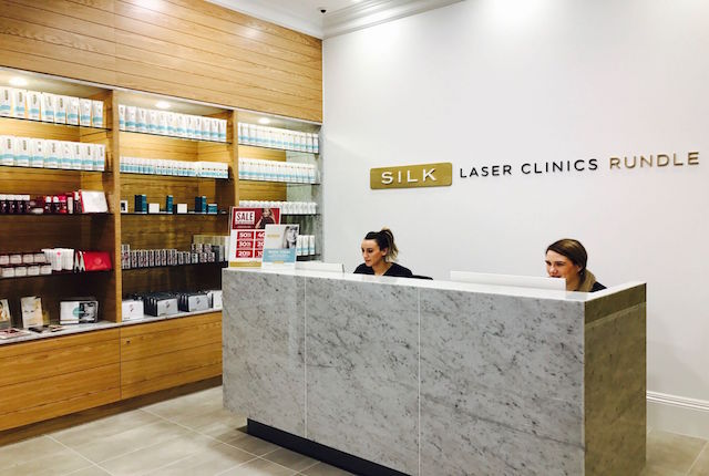 WIN ALMOST $1000 WORTH OF TREATMENTS FROM SILK LASER!