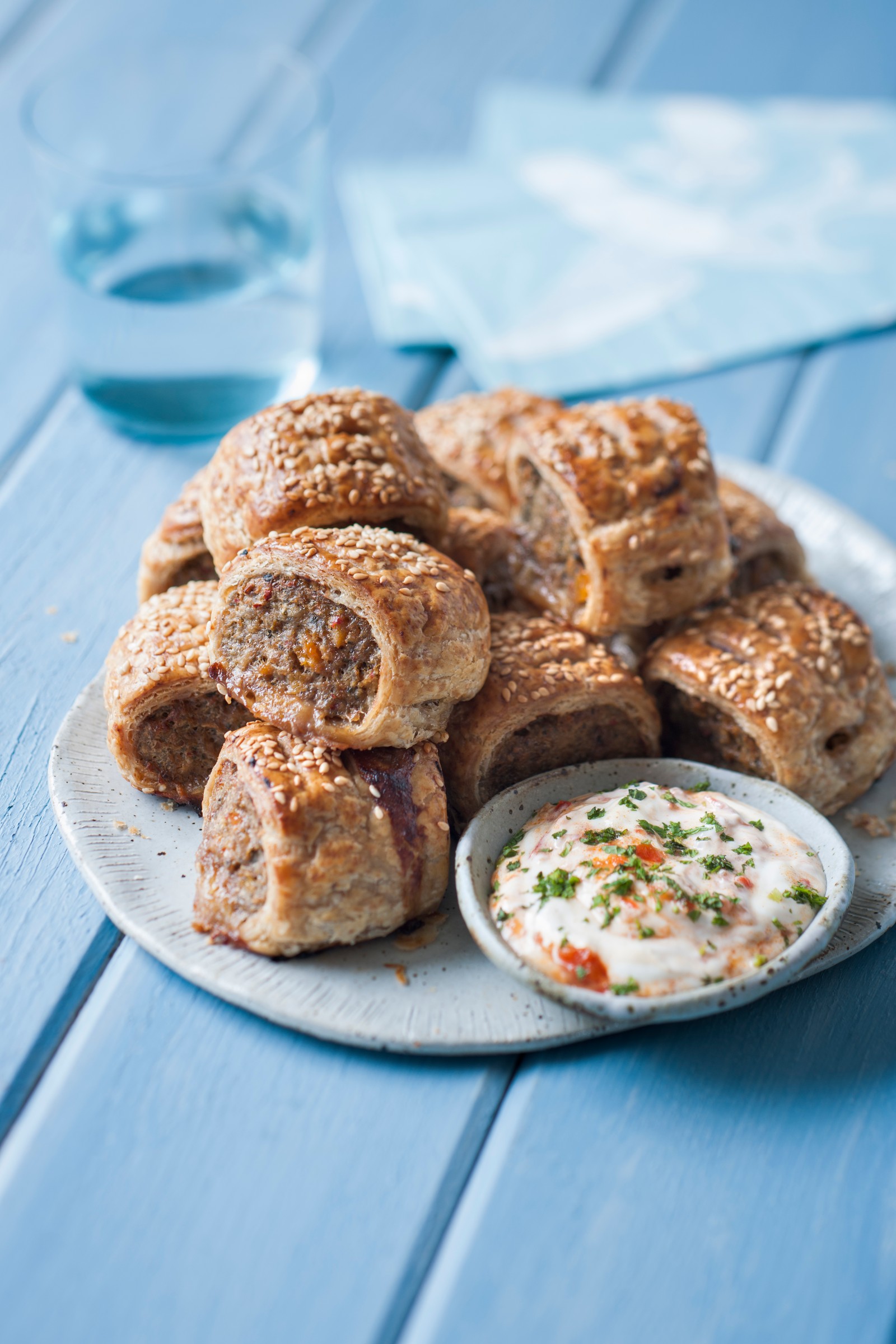 Recipe :: Lamb, Apricot and Mint Sausage Rolls With Harissa Yoghurt Sauce