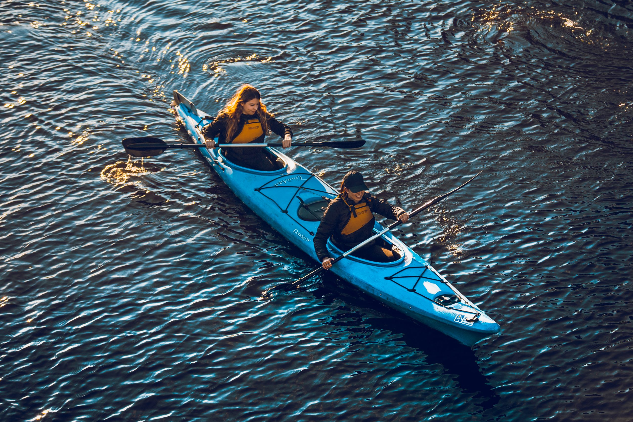 kayak travel explore
