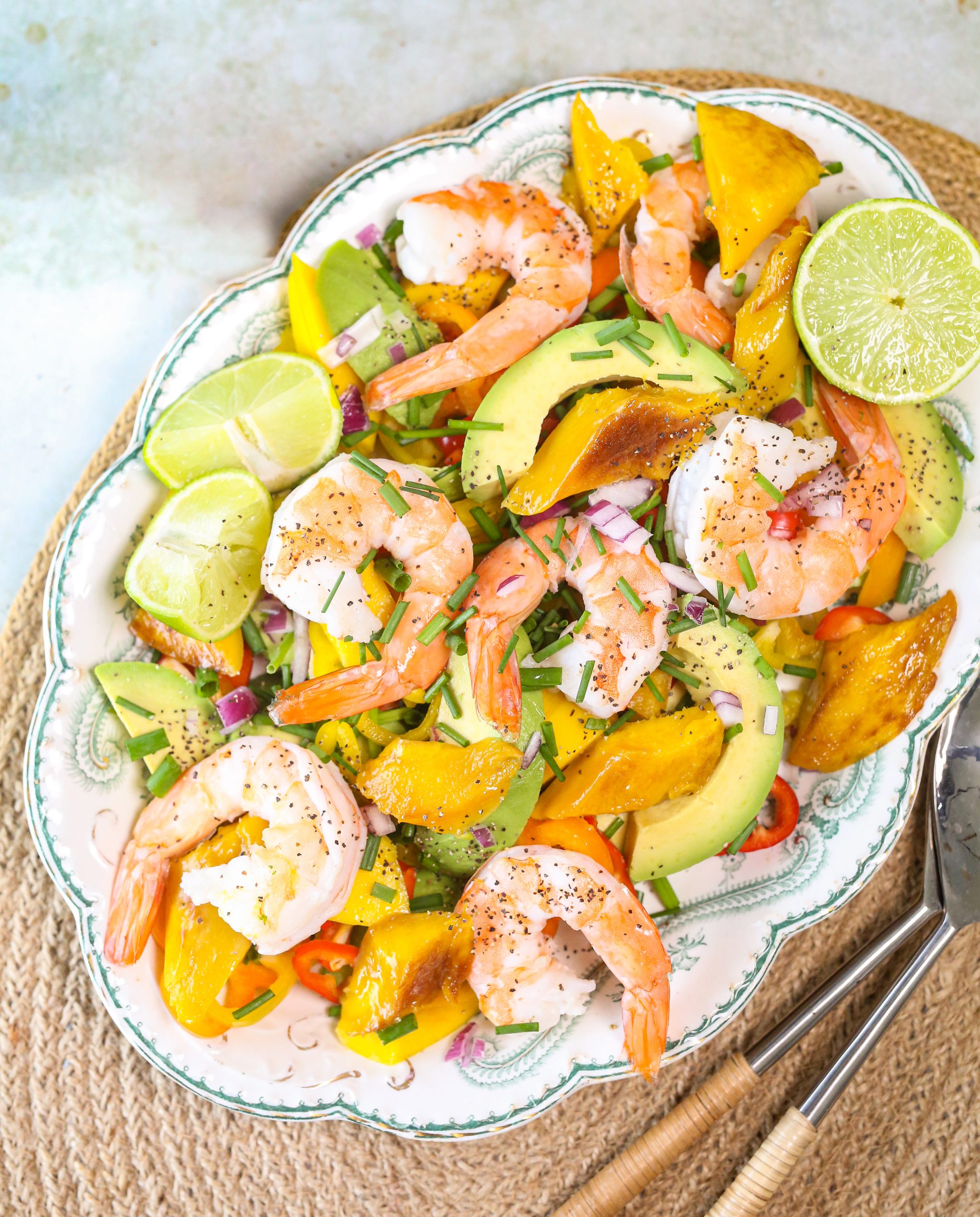 Recipe :: Grilled mango, prawn and avocado salad