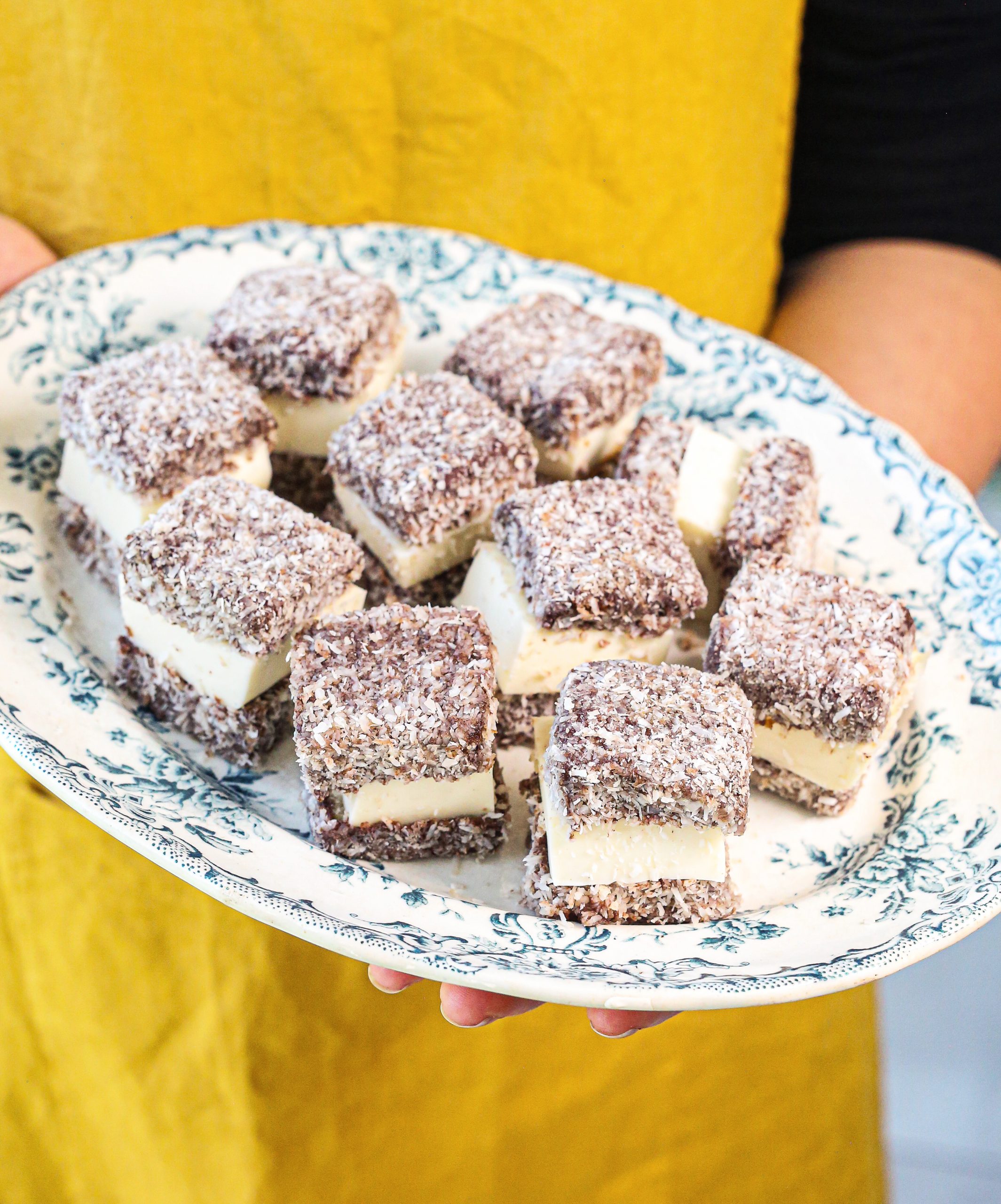 Recipe :: Mini lamington cheesecakes